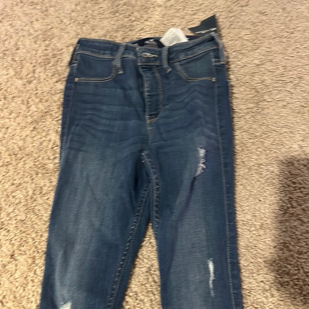 Dark washed Hollister skinny jeans
